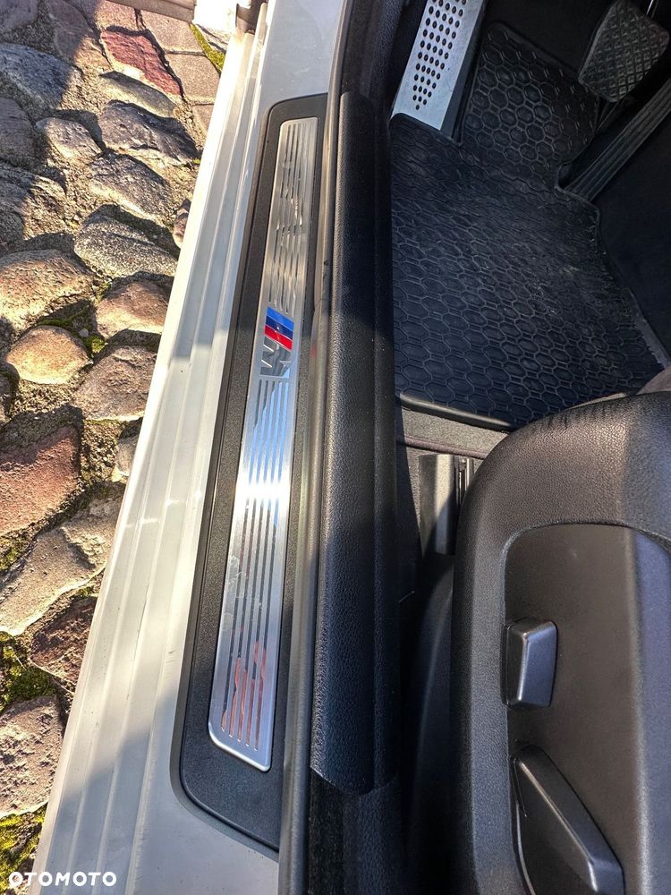 BMW Seria 5 530d xDrive - 24