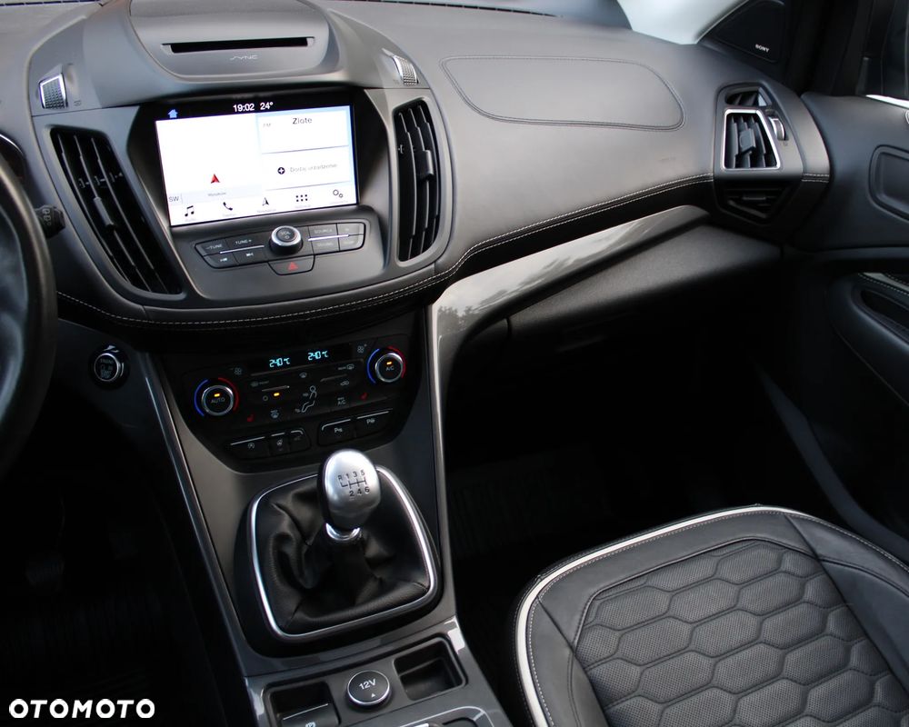 Ford Kuga 1.5 EcoBoost 2x4 Vignale - 17