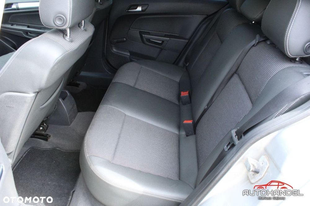 Opel Astra - 19