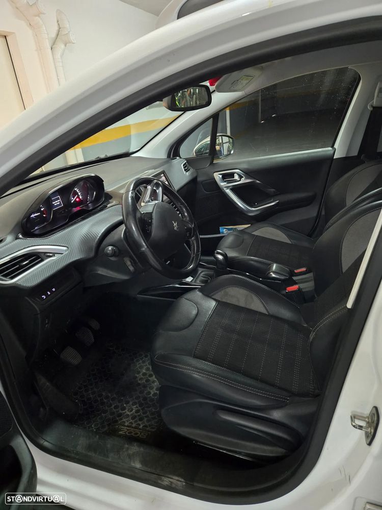 Peugeot 2008 PureTech 110 Stop&Start Allure - 9