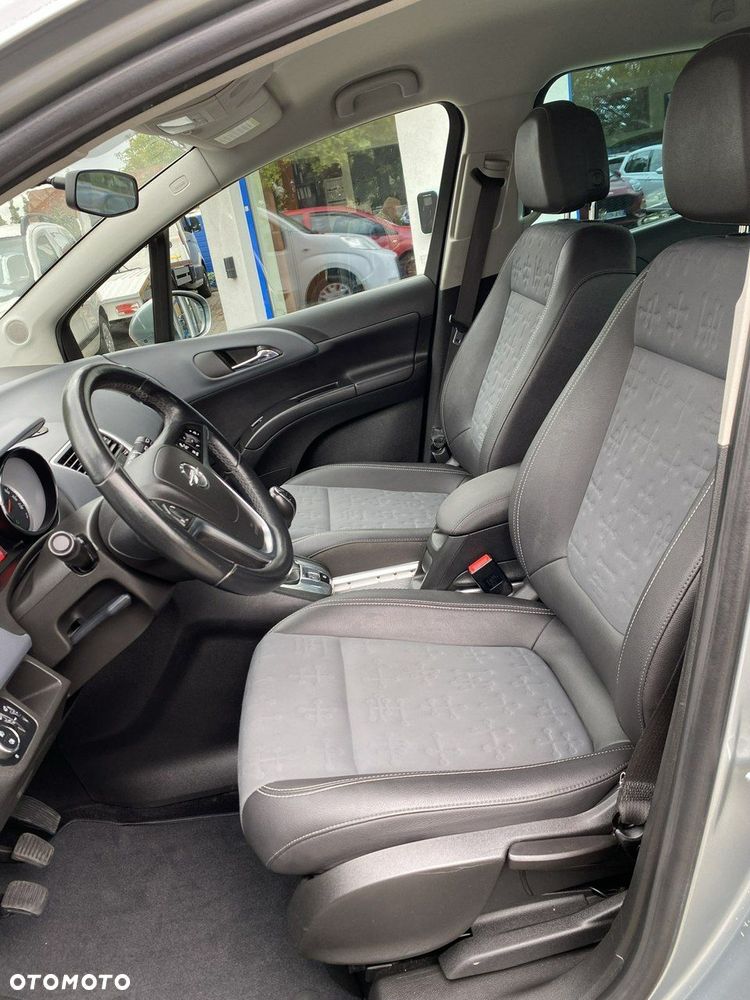 Opel Meriva - 12