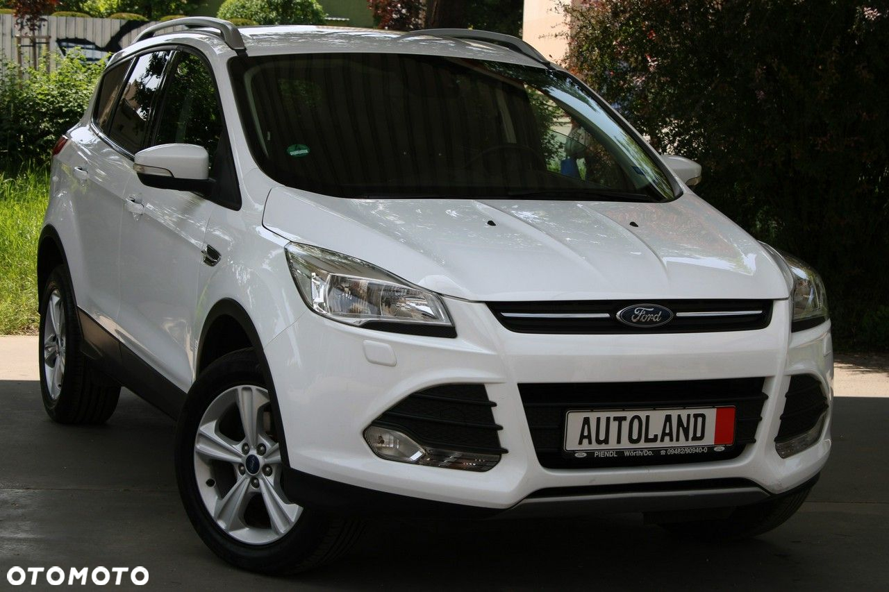 Ford Kuga 1.5 EcoBoost 2x4 Titanium - 3
