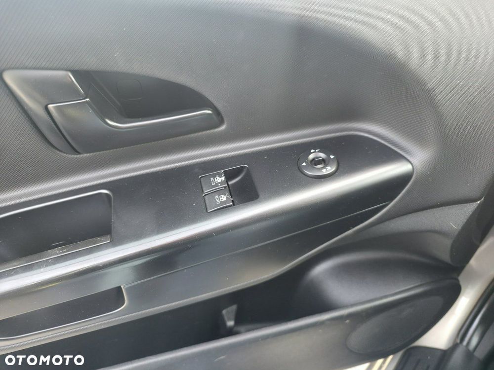 Kia Ceed - 22