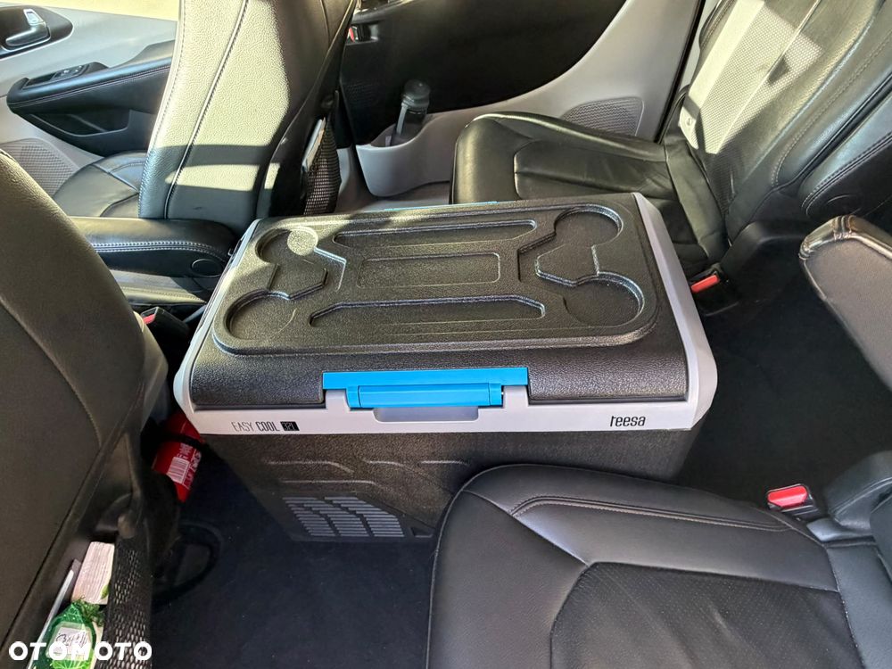 Chrysler Pacifica - 7