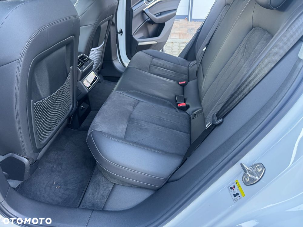 Audi e-tron 55 Quattro S line - 18