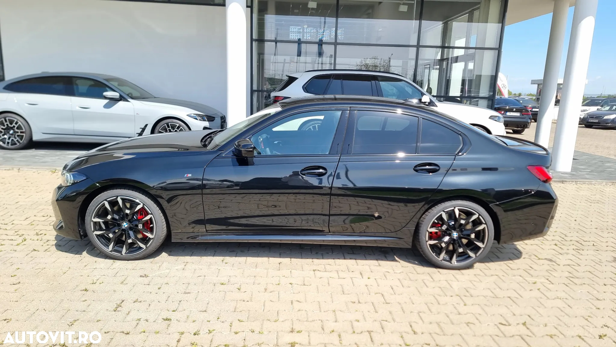 BMW Seria 3 330i xDrive AT - 2
