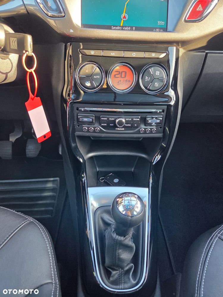 Citroën C3 Pure Tech (VTi) 82 Exclusive - 33