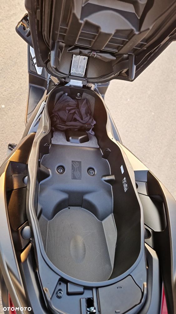 Yamaha X-max - 14