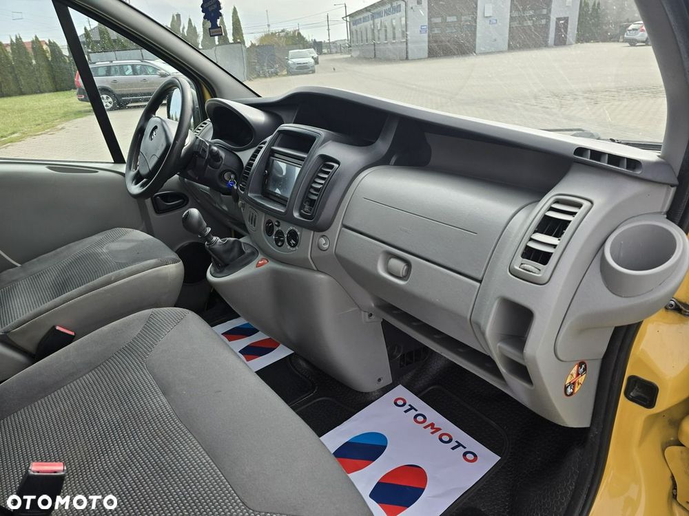 Opel Vivaro - 14