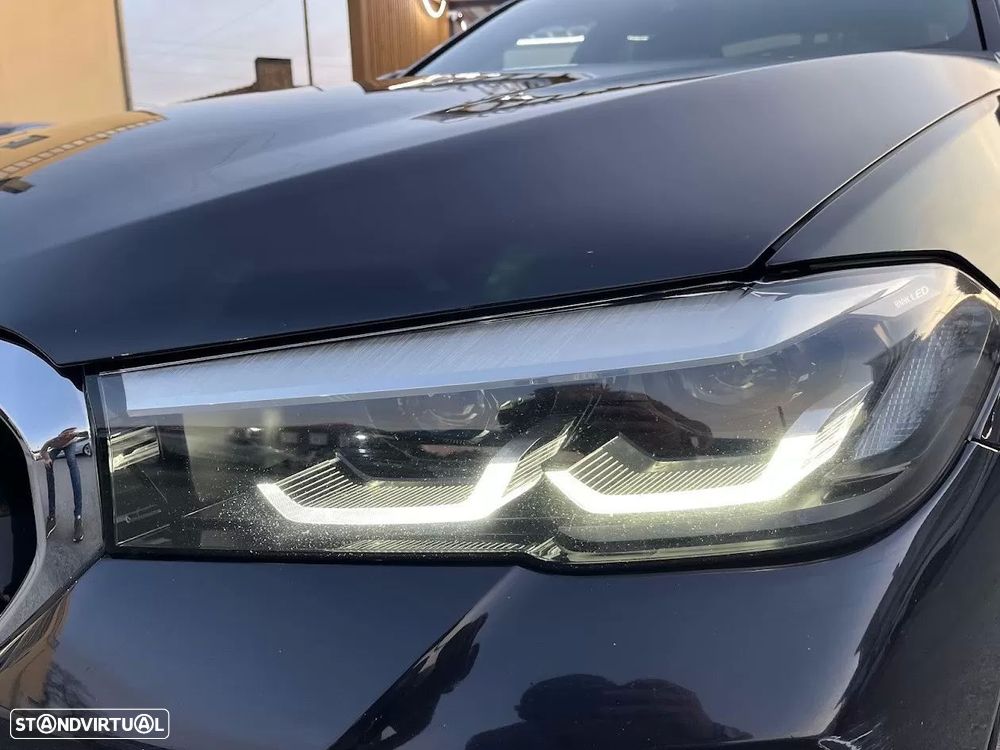 BMW 520 d Pack Desportivo M Auto - 41
