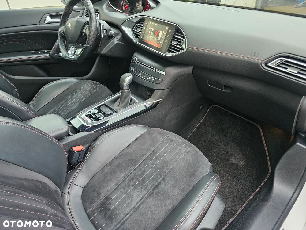 Peugeot 308 - 16