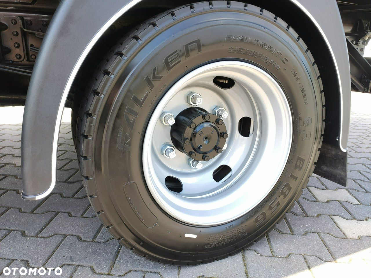 Mitsubishi Canter Fuso 9C18 3.0/180KM Automat, HDS FASSI F30 Wywrotka 3-str - 17