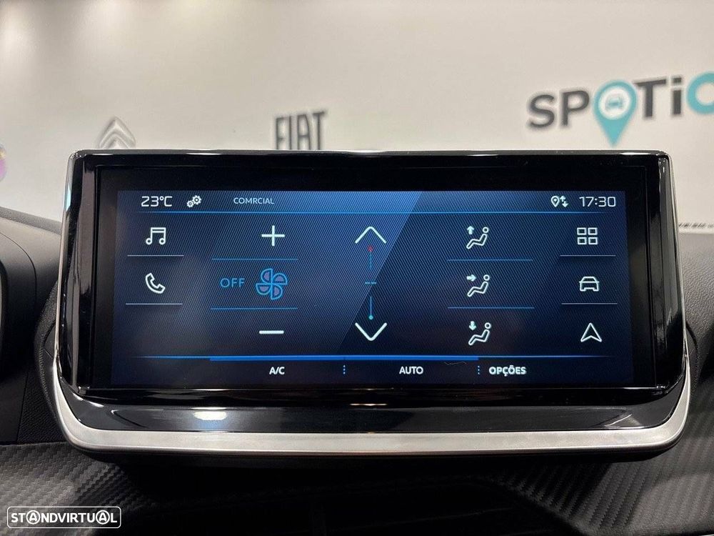 Peugeot 2008 1.2 PureTech Style - 16