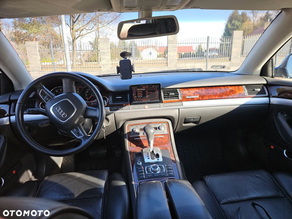 Audi A8 4.2 FSI L Quattro - 11