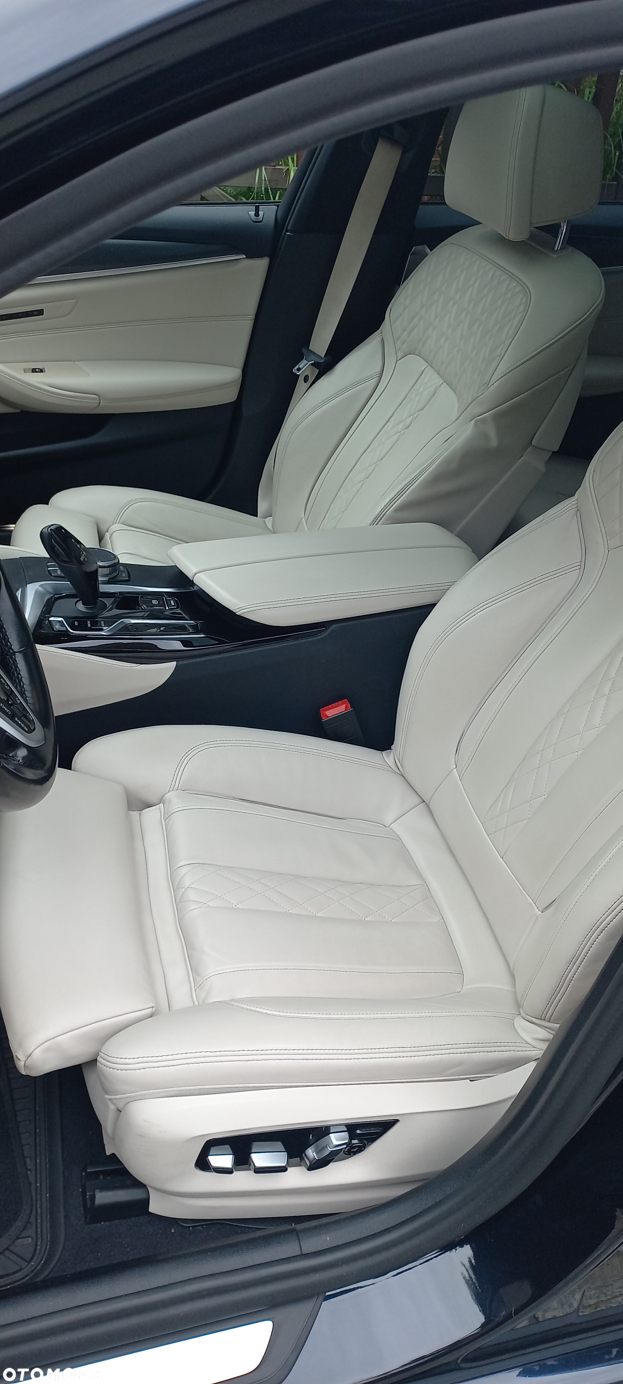 BMW Seria 5 520i M Sport Edition - 11