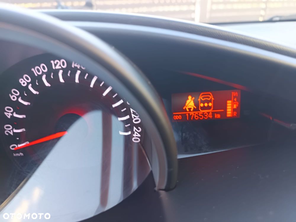 Toyota Verso 1.8 Prestige MS - 24