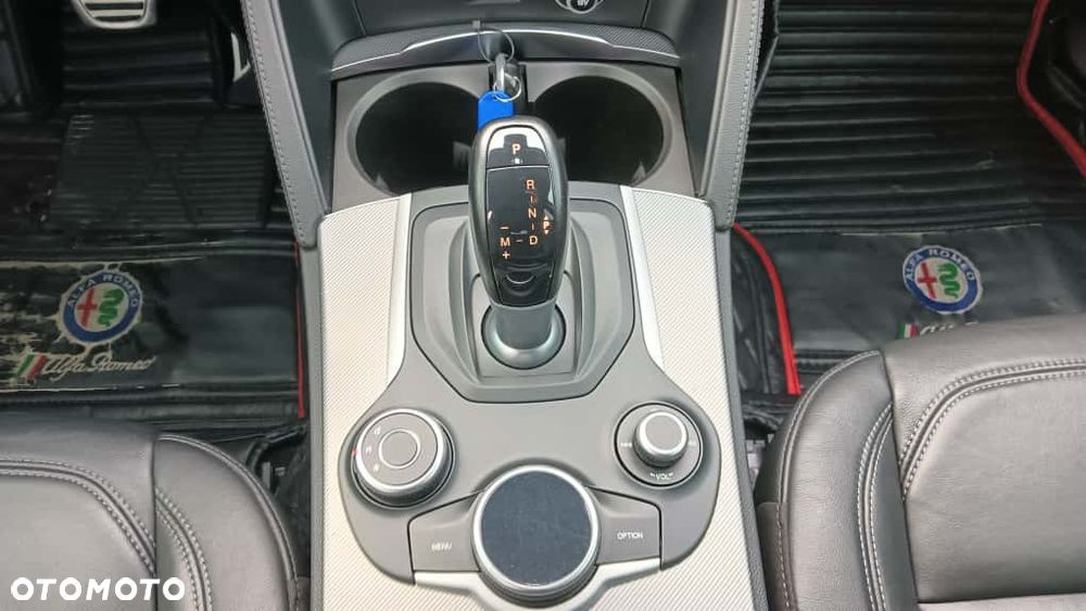 Alfa Romeo Stelvio 2.0 Turbo Executive Q4 - 30