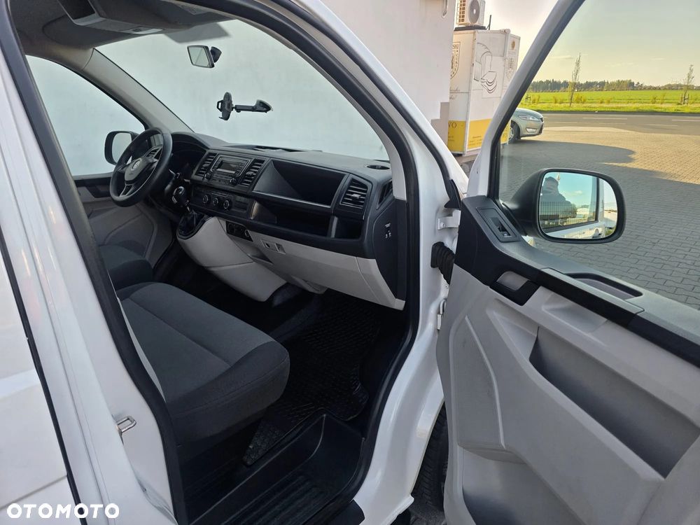 Volkswagen Transporter L2H1 - 11
