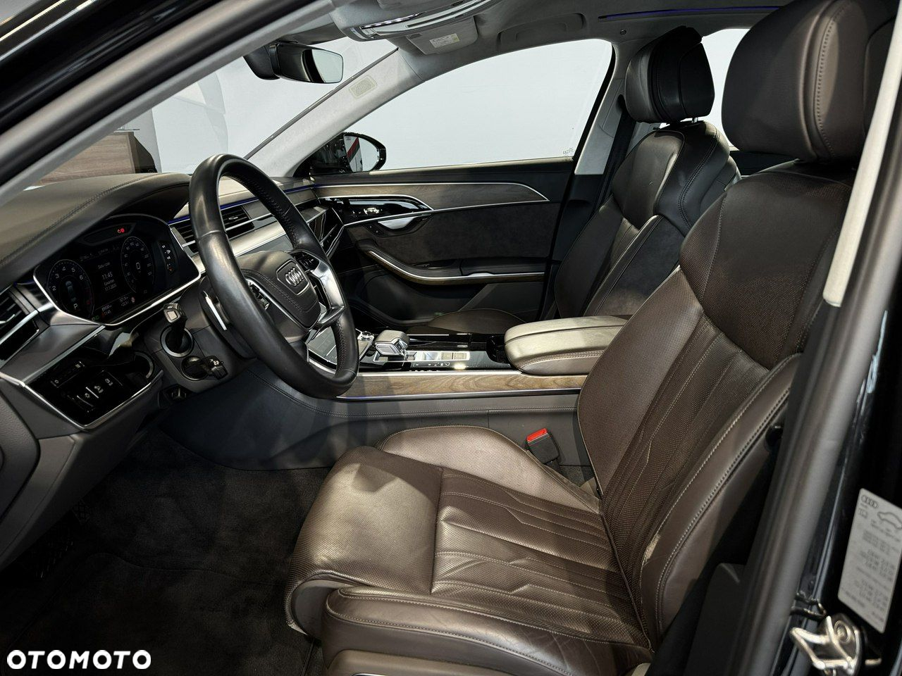 Audi A8 - 16