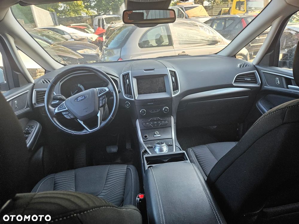 Ford S-Max - 9