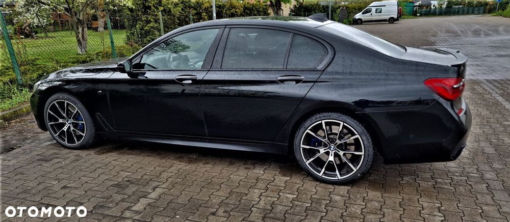 4x Felgi 17 m.in. do BMW 2 G42 3 G20 G21 4 G22 G23 G26 5 G30 G31 6 GT G32 7 G11 G12 - B5601 (D1740) - 4