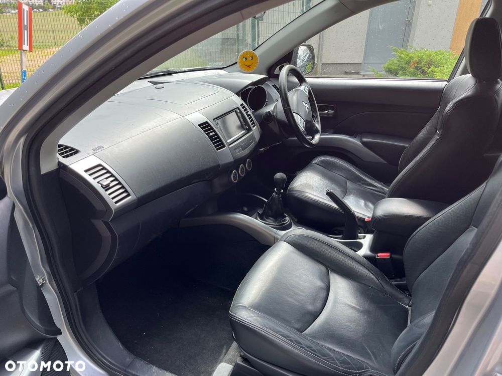 Mitsubishi Outlander 2.2 DI-D 4WD Intense - 5