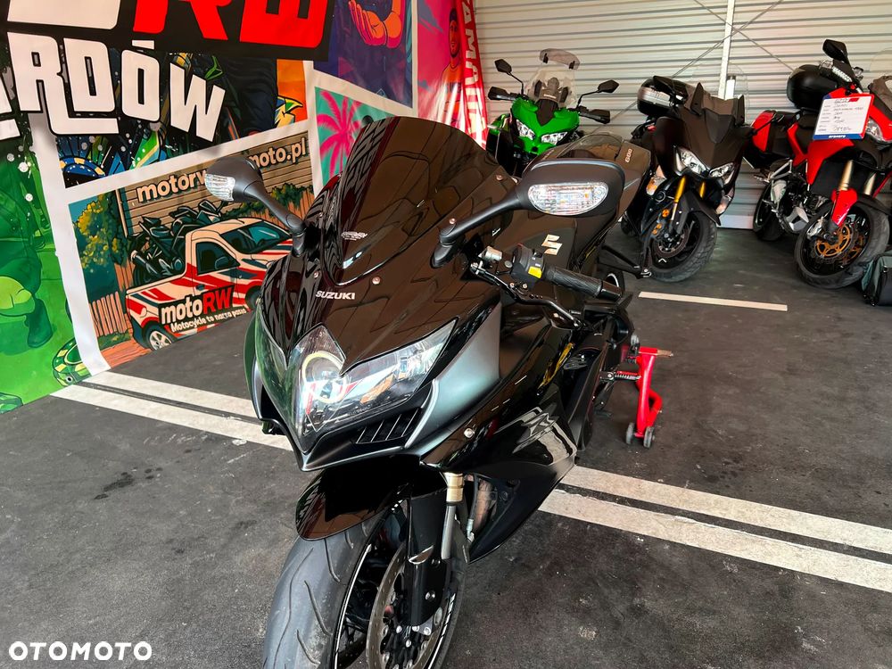 Suzuki GSX-R - 18