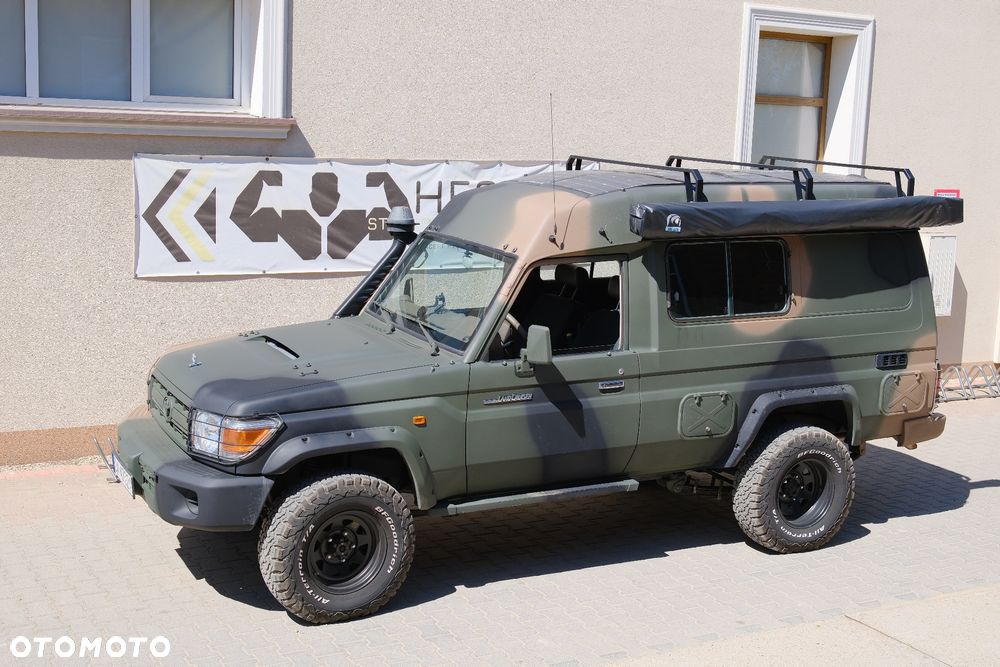 Toyota Land Cruiser - 6