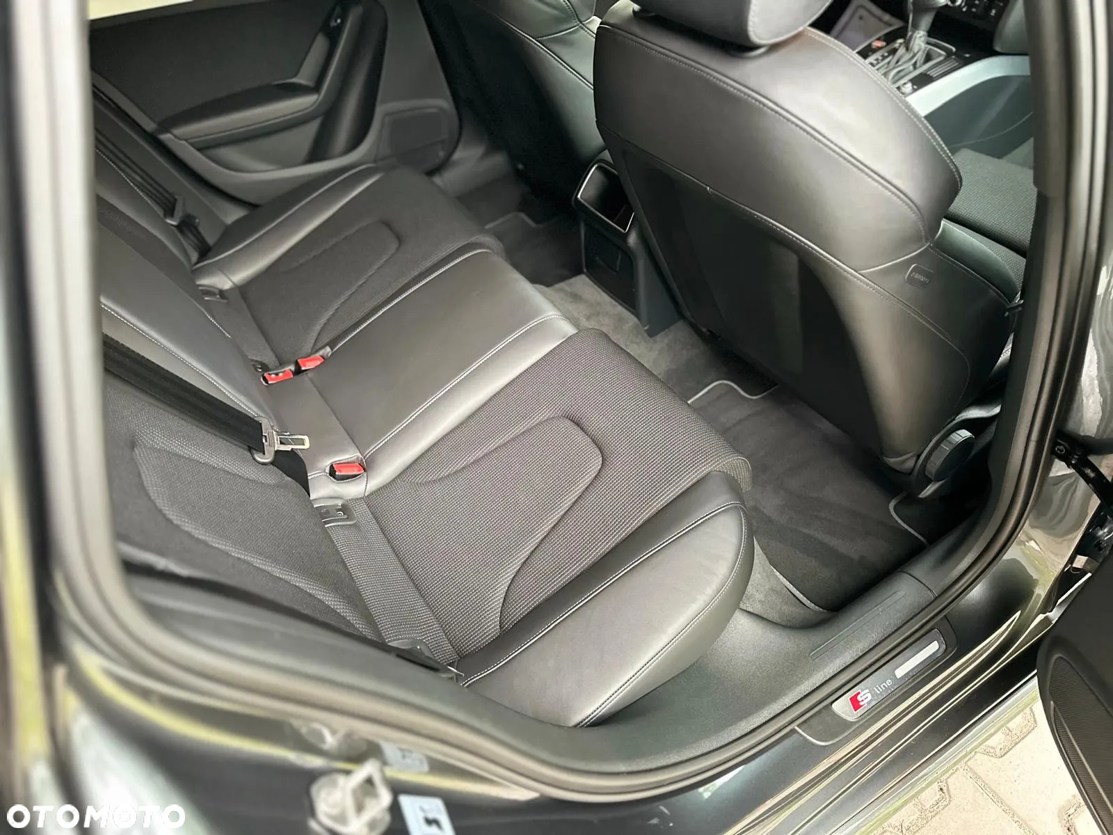 Audi A4 Avant 2.0 TFSI quattro S tronic S line Sportpaket - 24