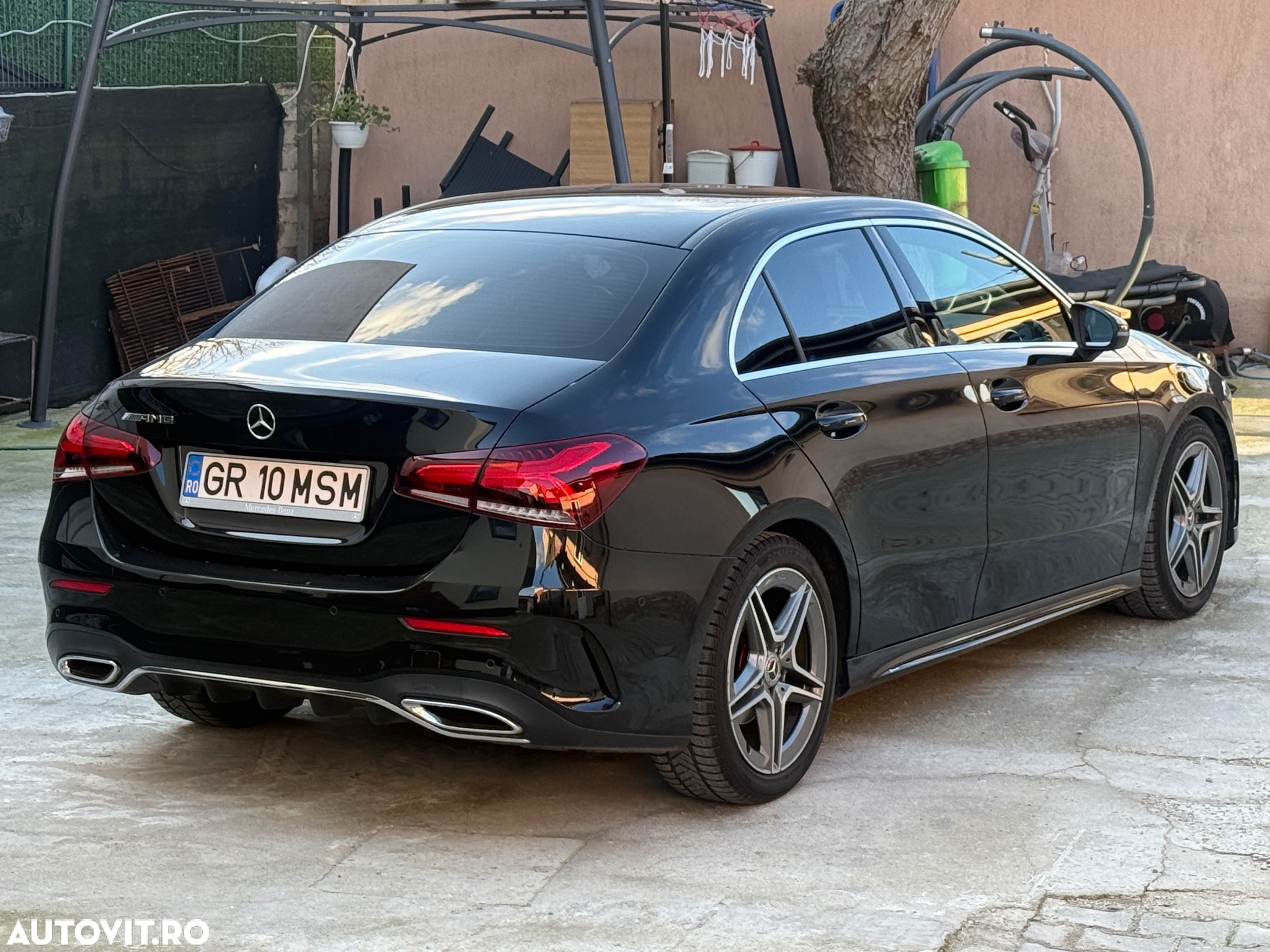 Mercedes-Benz A - 11