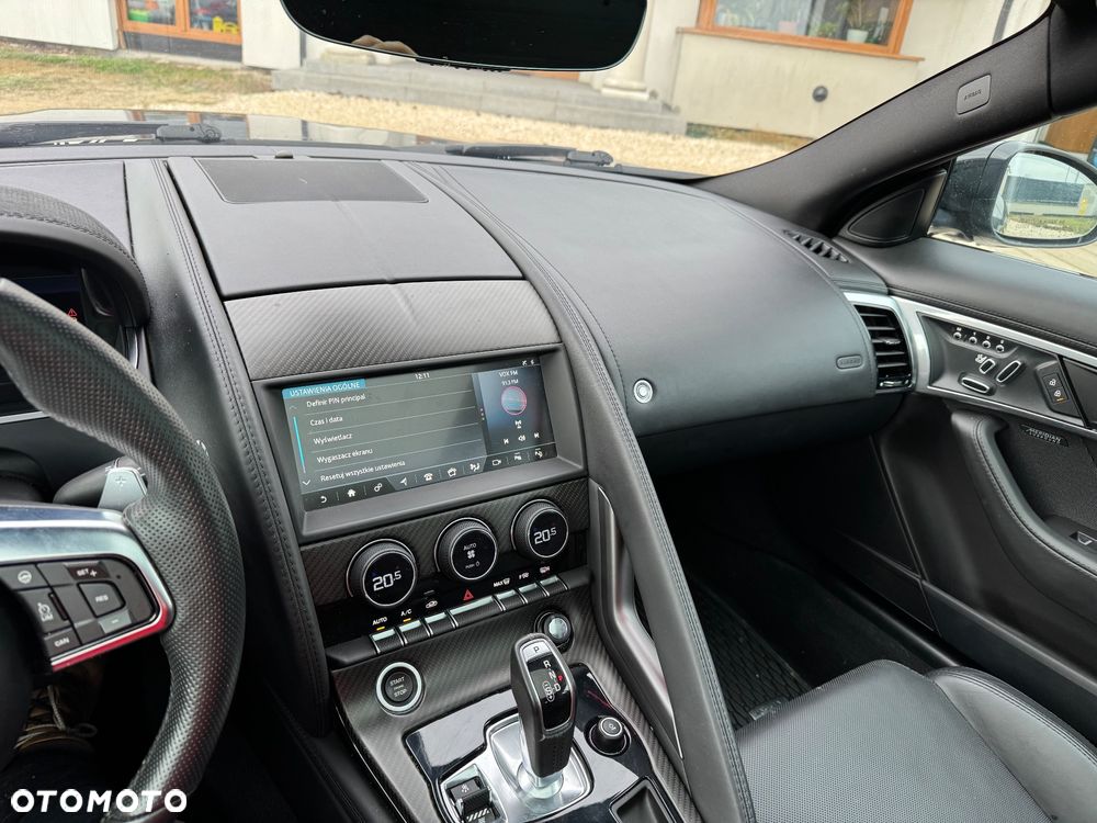 Jaguar F-Type R AWD - 15