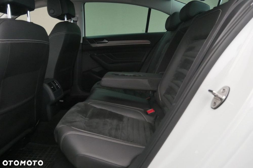 Volkswagen Passat 1.5 TSI EVO Elegance DSG - 15