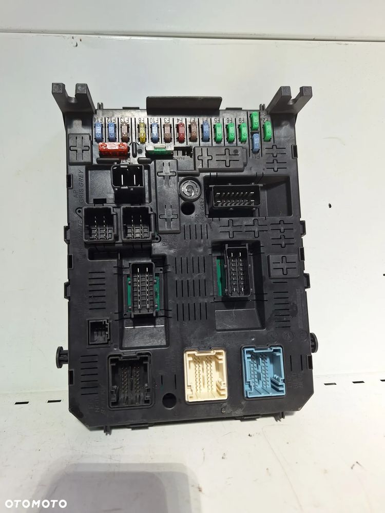 moduł sterownik BSI SKRZYNKA PEUGEOT 5008  966405908002   (58/5)