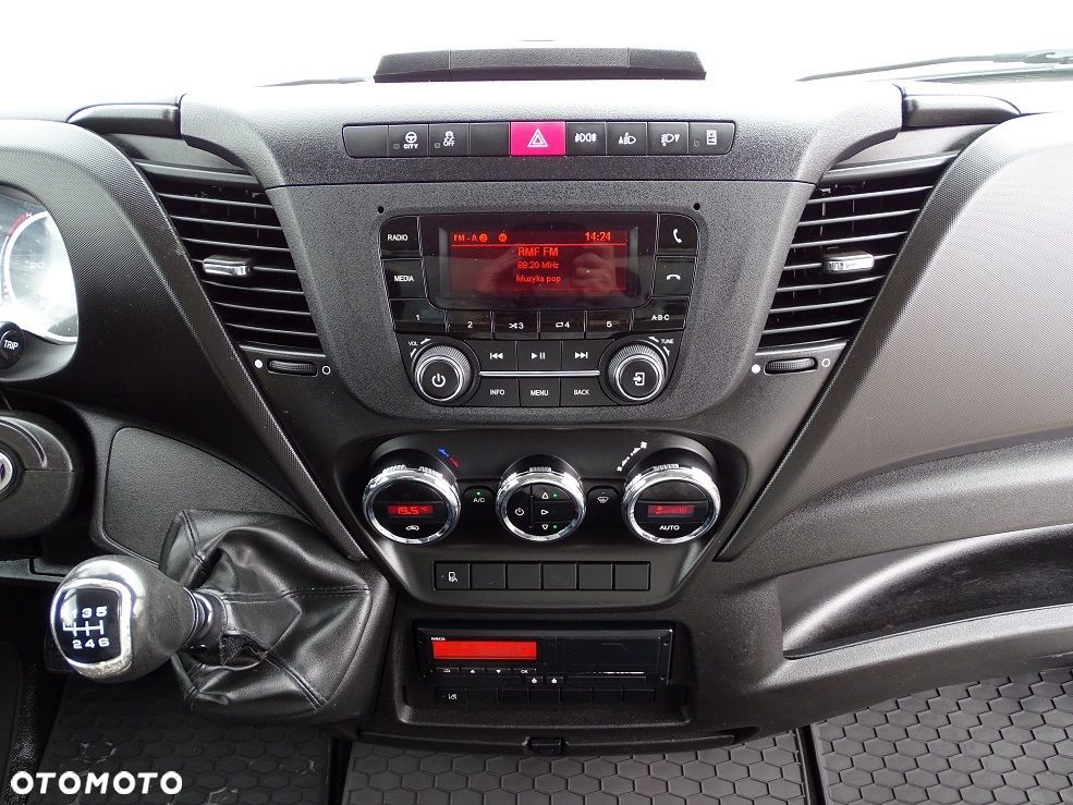 Iveco Daily 72C18 Kontener 15 Palet 6.47m.+ Winda BAR 1000 Kg! 5.10m. Rozstaw Osi ! JAK NOWY!! Salon PL! - 31