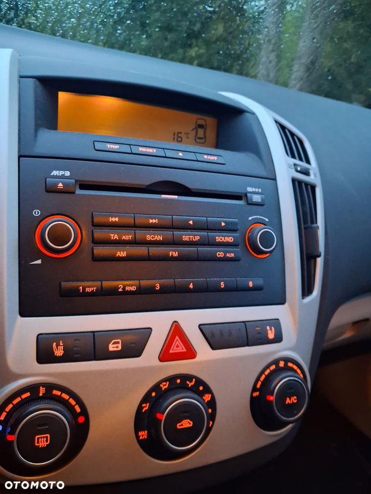 Kia Ceed 1.6 Crdi Comfort - 3