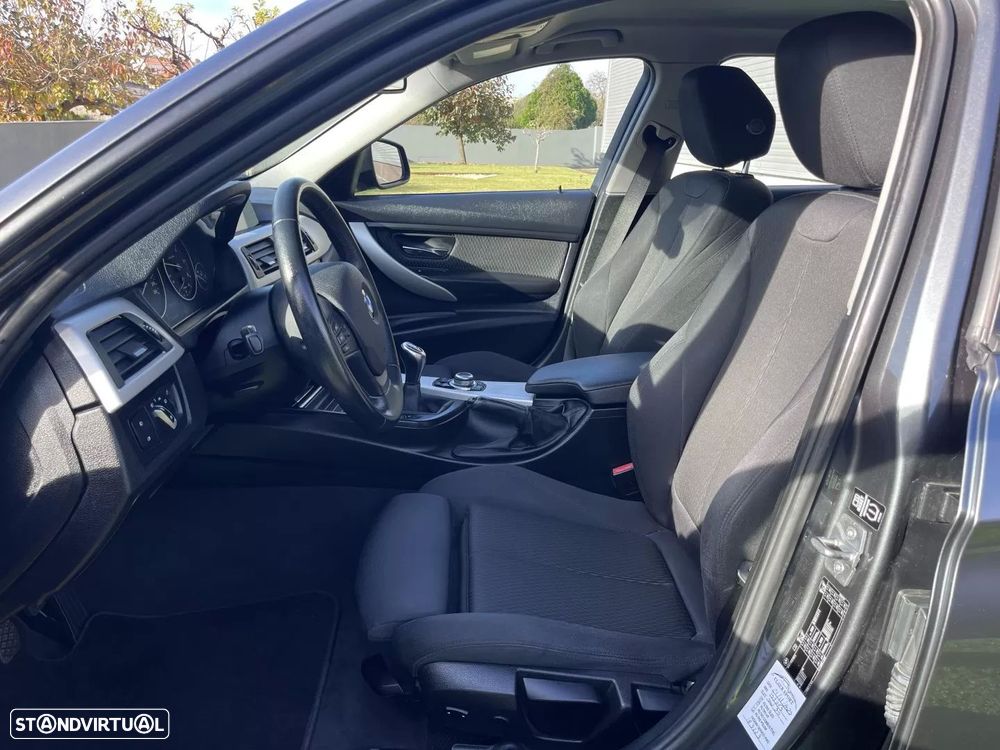 BMW 320 d Touring Sport Line - 40