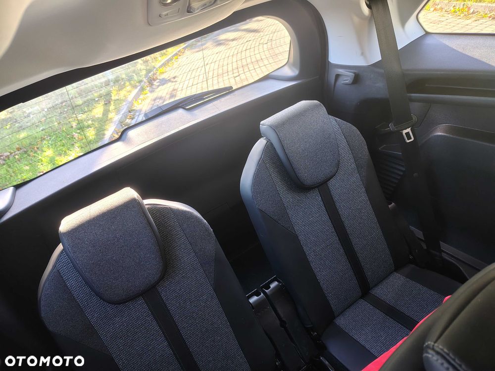 Peugeot 5008 - 7