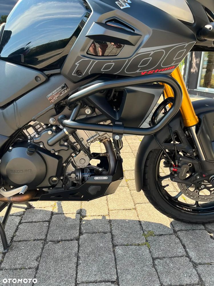 Suzuki V-STROM - 3