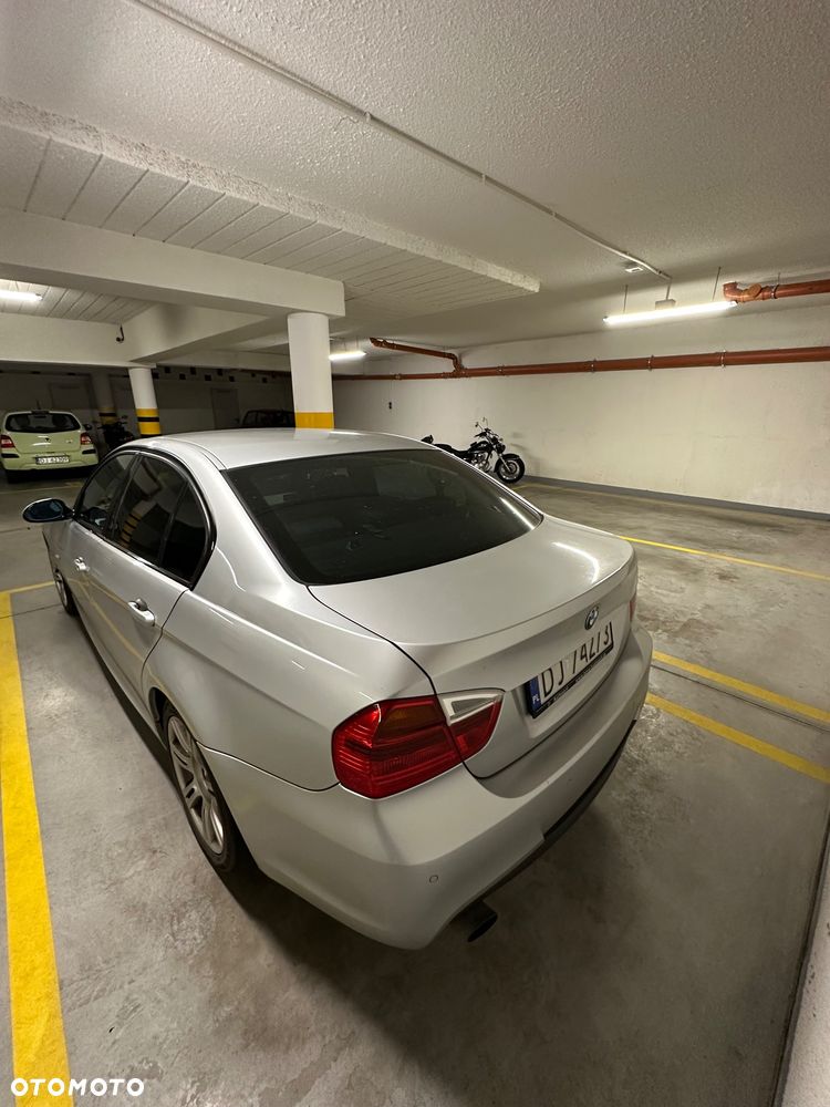 BMW Seria 3 320i - 3