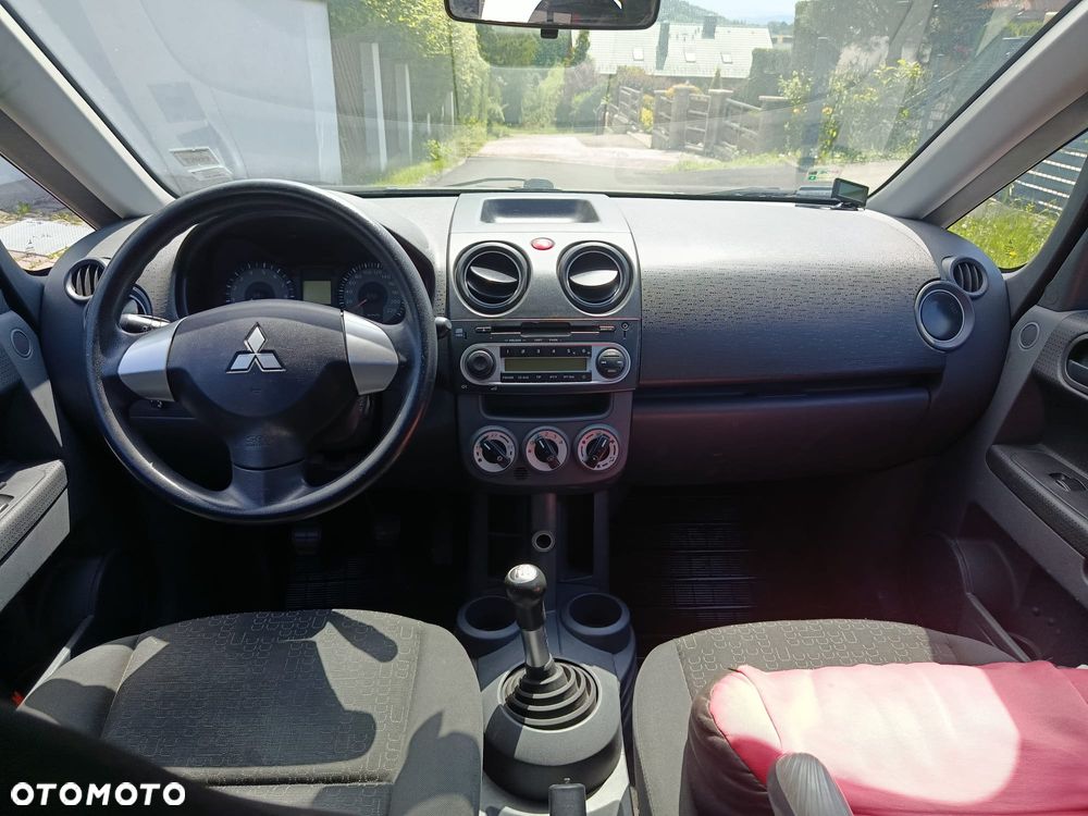 Mitsubishi Colt 1.3 Inform - 13