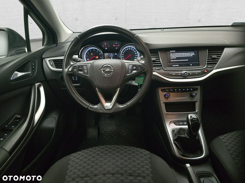 Opel Astra - 11