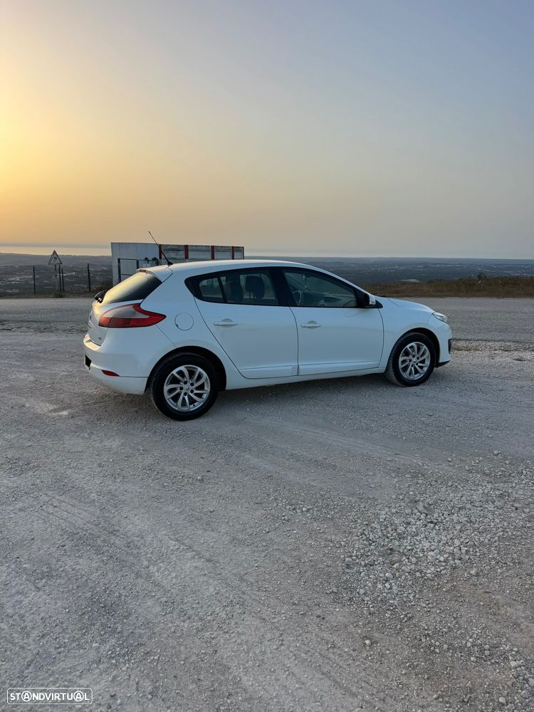 Renault Mégane 1.5 dCi Limited - 4