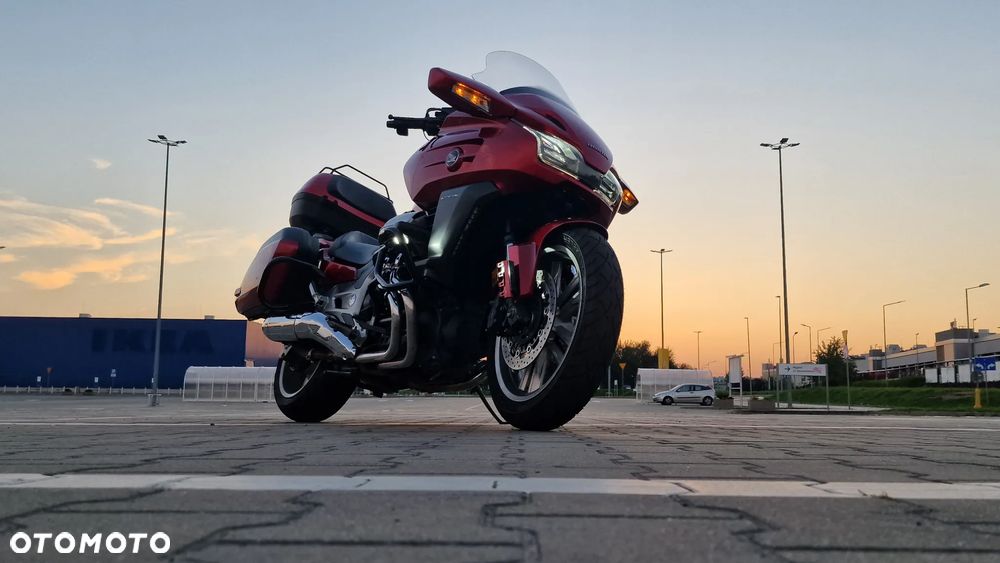Honda CTX - 10