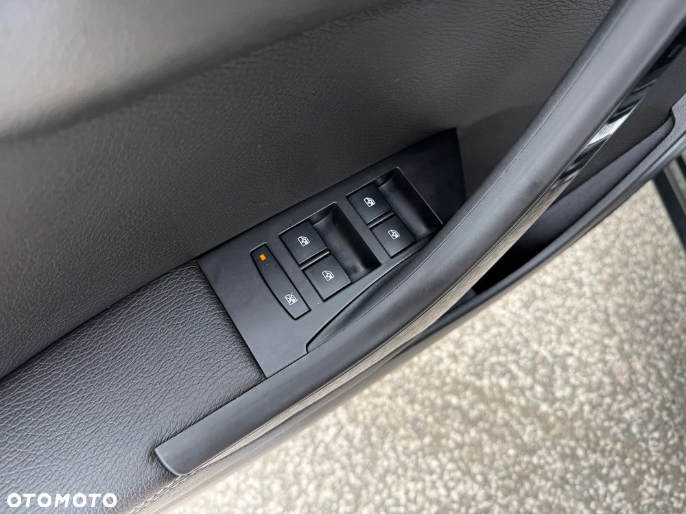 Opel Astra 1.4 Turbo Innovation - 23