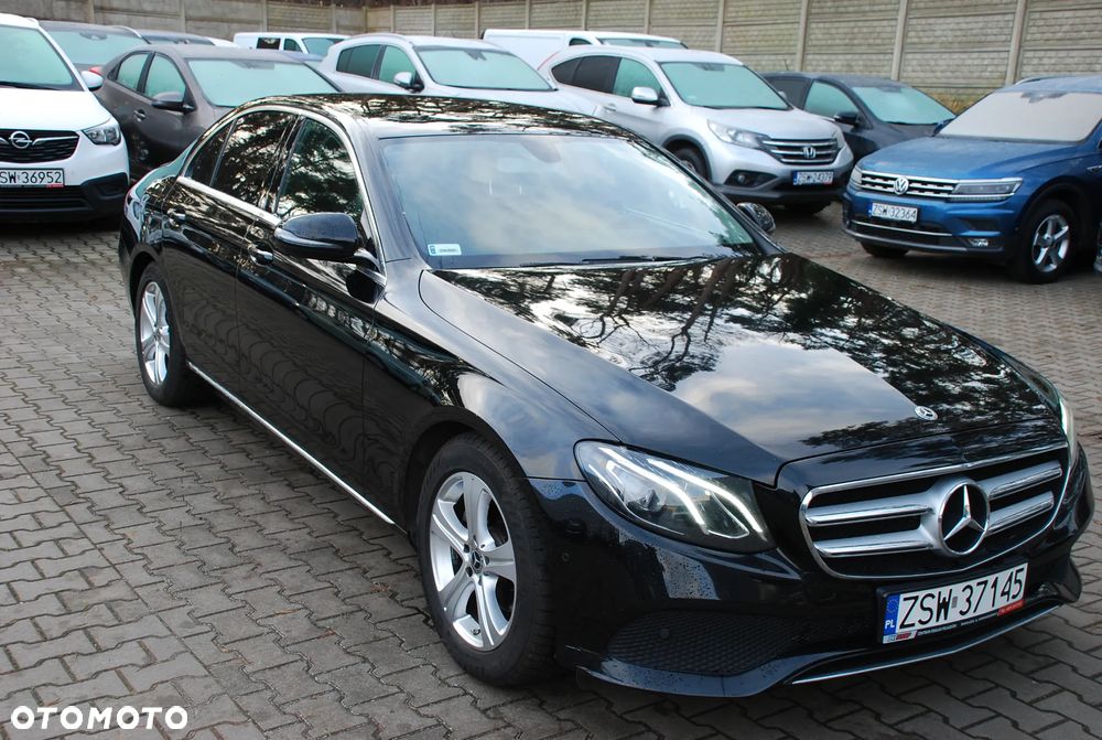 Mercedes-Benz Klasa E 220 d 9G-TRONIC Avantgarde - 4