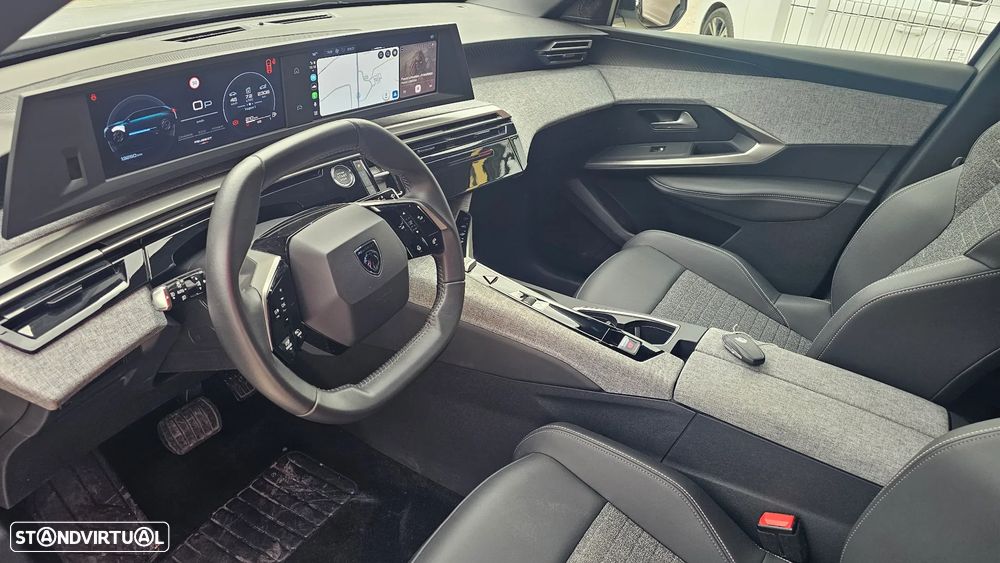 Peugeot 5008 1.2 Hybrid Allure e-DCS6 - 23