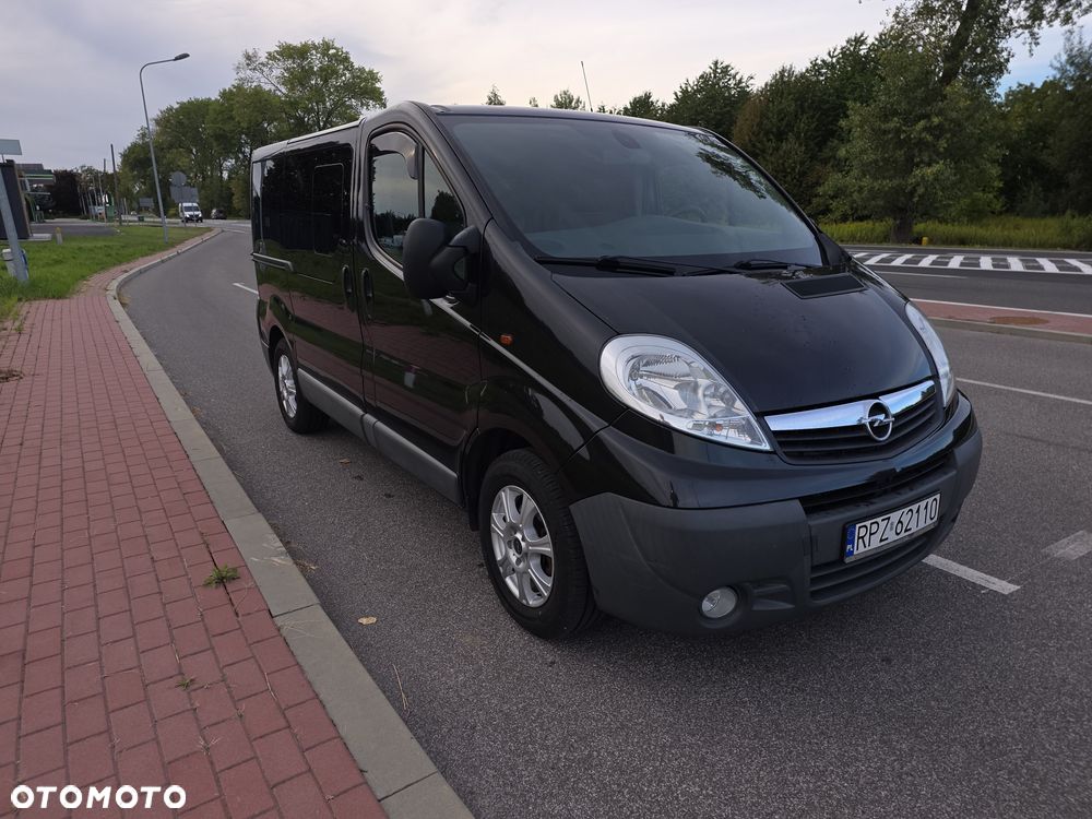 Opel Vivaro - 2