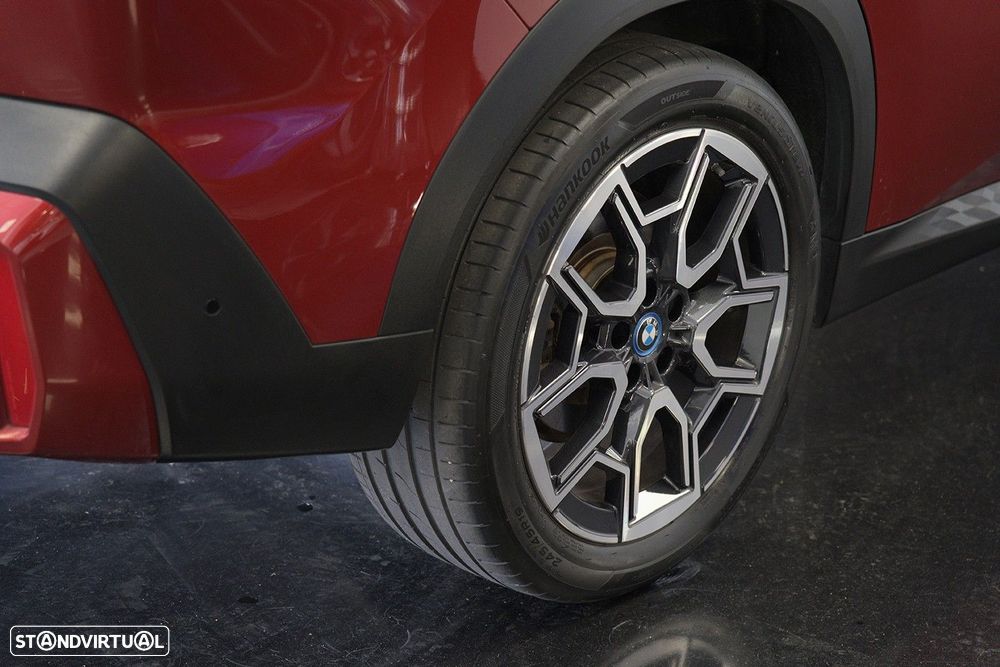 BMW iX2 eDrive20 - 9
