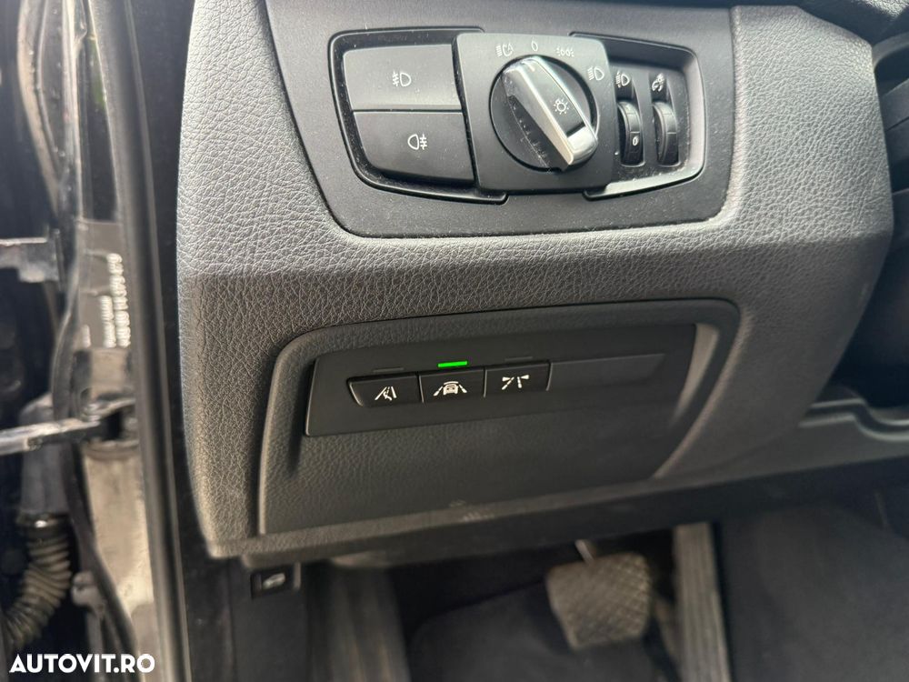 BMW Seria 3 320d xDrive AT - 15