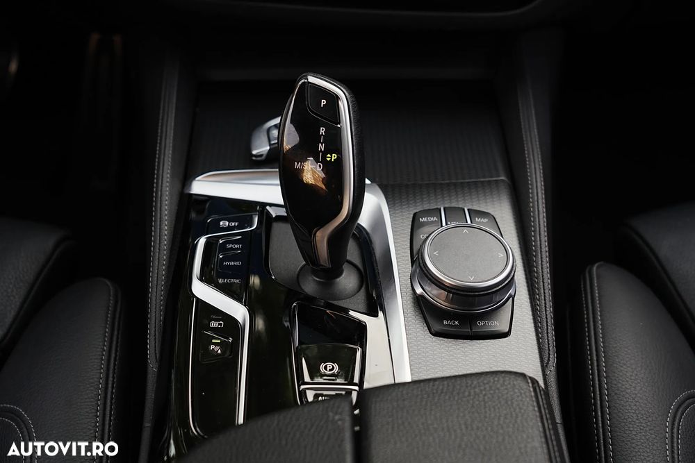BMW Seria 5 530e Aut. M Sport Edition - 29